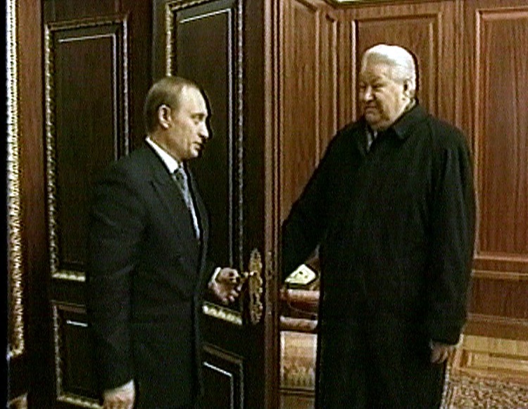 PRESIDENT YELTSIN SHOWS PUTIN THE PRESIDENTIAL OFFICE IN THE KREMLIN.